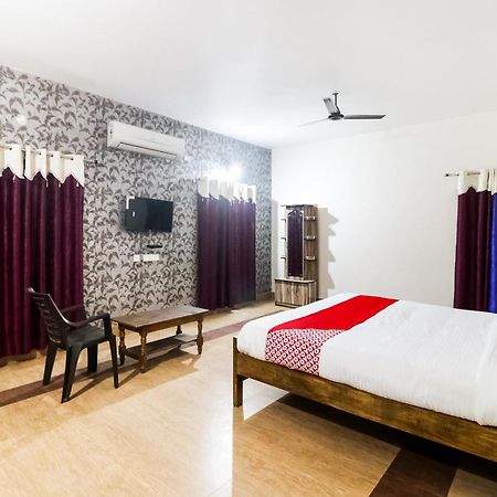 Hotel O Purple Villa Бхубанешвар Екстериор снимка